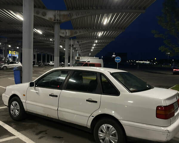 Фольксваген Пассат, объемом двигателя 1.8 л и пробегом 405 тыс. км за 2000 $, фото 4 на Automoto.ua