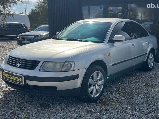 Фольксваген Пассат, объемом двигателя 1.6 л и пробегом 201 тыс. км за 3200 $, фото 2 на Automoto.ua