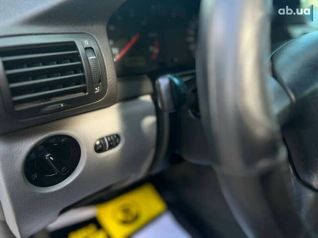 Фольксваген Пассат, объемом двигателя 1.6 л и пробегом 201 тыс. км за 3200 $, фото 8 на Automoto.ua