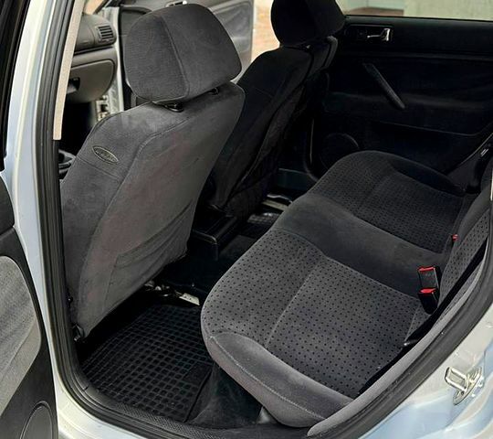 Фольксваген Пассат, объемом двигателя 1.8 л и пробегом 321 тыс. км за 3700 $, фото 11 на Automoto.ua