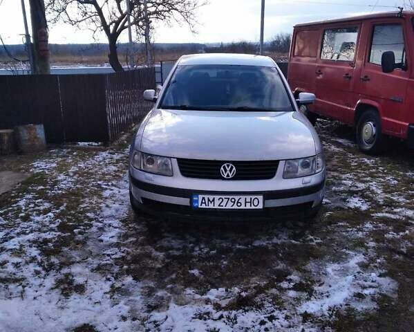 Фольксваген Пассат, объемом двигателя 1.8 л и пробегом 427 тыс. км за 3500 $, фото 1 на Automoto.ua