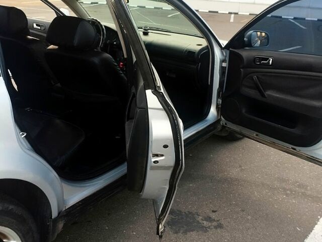 Фольксваген Пассат, объемом двигателя 1.8 л и пробегом 407 тыс. км за 3500 $, фото 6 на Automoto.ua