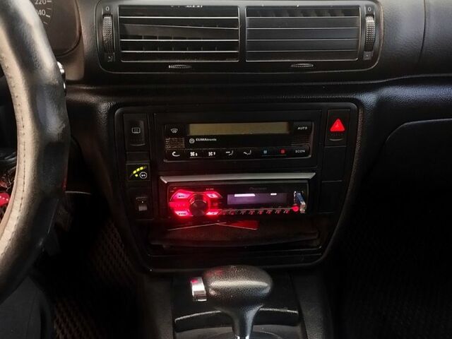 Фольксваген Пассат, объемом двигателя 1.8 л и пробегом 407 тыс. км за 3500 $, фото 2 на Automoto.ua