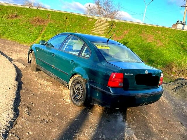 Фольксваген Пассат, объемом двигателя 1.6 л и пробегом 0 тыс. км за 1450 $, фото 1 на Automoto.ua