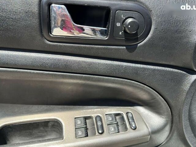 Фольксваген Пассат, объемом двигателя 1.8 л и пробегом 268 тыс. км за 4200 $, фото 8 на Automoto.ua