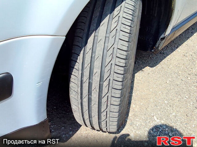 Фольксваген Пассат, объемом двигателя 1.8 л и пробегом 380 тыс. км за 3700 $, фото 5 на Automoto.ua