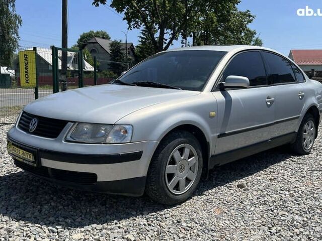 Фольксваген Пассат, объемом двигателя 1.8 л и пробегом 268 тыс. км за 4200 $, фото 1 на Automoto.ua