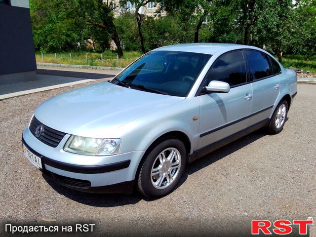 Фольксваген Пассат, объемом двигателя 1.8 л и пробегом 380 тыс. км за 3700 $, фото 1 на Automoto.ua