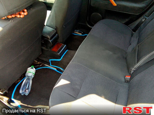 Фольксваген Пассат, объемом двигателя 1.8 л и пробегом 380 тыс. км за 3700 $, фото 3 на Automoto.ua