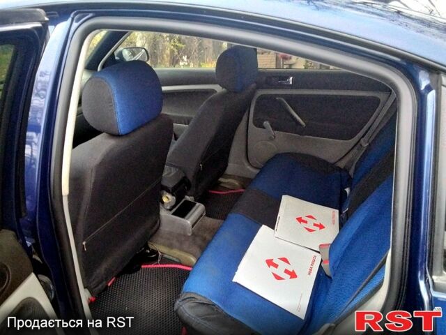 Фольксваген Пассат, объемом двигателя 1.6 л и пробегом 305 тыс. км за 4000 $, фото 2 на Automoto.ua