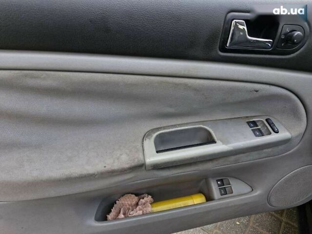 Фольксваген Пассат, об'ємом двигуна 2 л та пробігом 291 тис. км за 4199 $, фото 7 на Automoto.ua