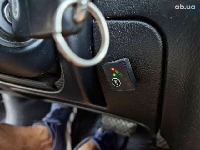 Фольксваген Пассат, объемом двигателя 2 л и пробегом 291 тыс. км за 4199 $, фото 13 на Automoto.ua