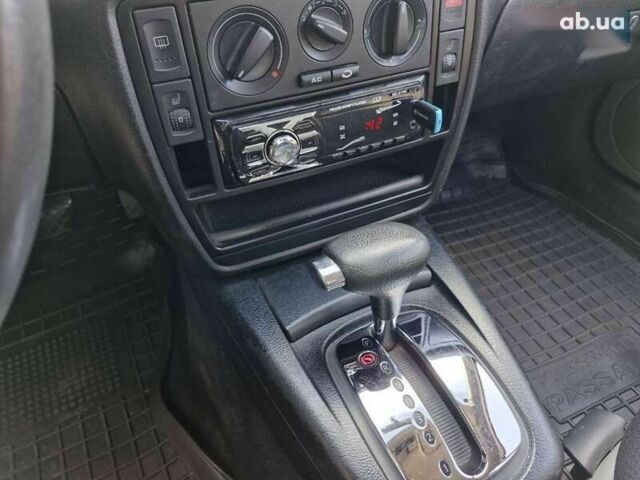 Фольксваген Пассат, объемом двигателя 2 л и пробегом 291 тыс. км за 4199 $, фото 17 на Automoto.ua