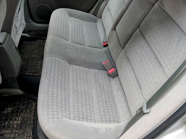 Фольксваген Пассат, объемом двигателя 2 л и пробегом 200 тыс. км за 4700 $, фото 6 на Automoto.ua