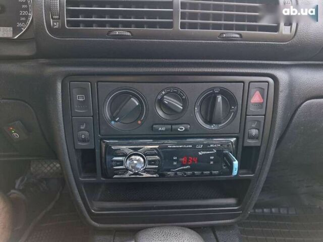 Фольксваген Пассат, объемом двигателя 2 л и пробегом 291 тыс. км за 4199 $, фото 15 на Automoto.ua