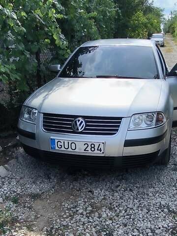 Фольксваген Пассат, объемом двигателя 1.9 л и пробегом 343 тыс. км за 3000 $, фото 4 на Automoto.ua