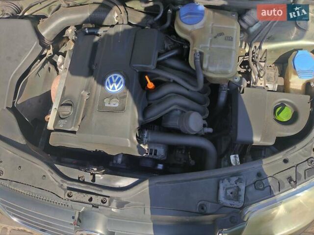 Фольксваген Пассат, об'ємом двигуна 1.6 л та пробігом 270 тис. км за 4000 $, фото 9 на Automoto.ua