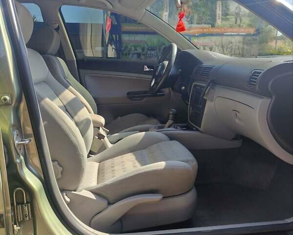 Фольксваген Пассат, об'ємом двигуна 1.6 л та пробігом 270 тис. км за 4000 $, фото 4 на Automoto.ua