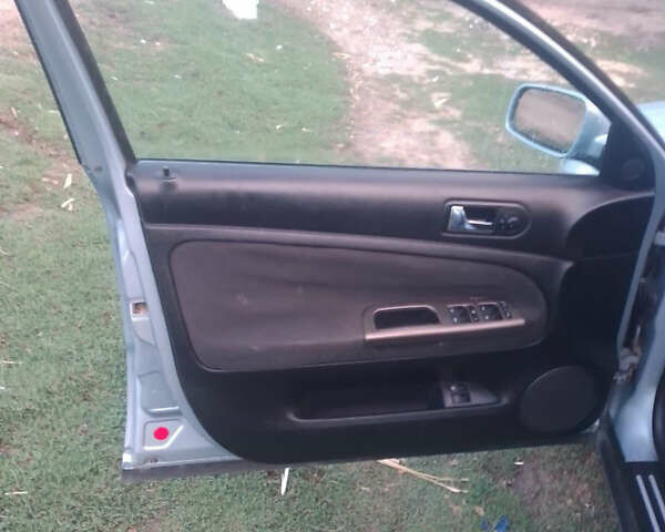 Фольксваген Пассат, объемом двигателя 2 л и пробегом 240 тыс. км за 4000 $, фото 5 на Automoto.ua