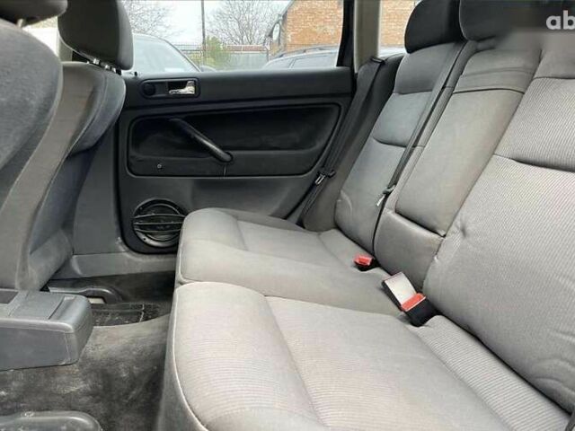 Фольксваген Пассат, объемом двигателя 1.8 л и пробегом 238 тыс. км за 4400 $, фото 11 на Automoto.ua