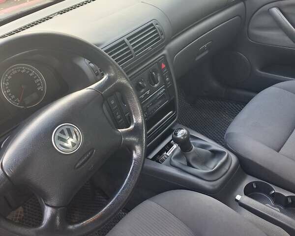 Фольксваген Пассат, объемом двигателя 1.6 л и пробегом 229 тыс. км за 5200 $, фото 4 на Automoto.ua