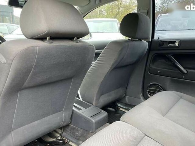 Фольксваген Пассат, объемом двигателя 1.8 л и пробегом 238 тыс. км за 4400 $, фото 10 на Automoto.ua