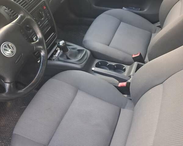 Фольксваген Пассат, объемом двигателя 1.6 л и пробегом 229 тыс. км за 5200 $, фото 9 на Automoto.ua