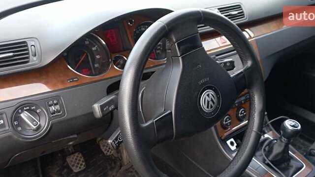 Фольксваген Пассат, объемом двигателя 2 л и пробегом 280 тыс. км за 4200 $, фото 1 на Automoto.ua