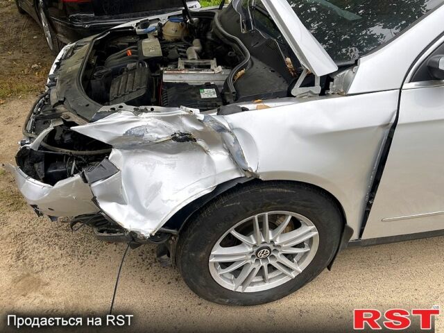 Фольксваген Пассат, объемом двигателя 2 л и пробегом 250 тыс. км за 3650 $, фото 2 на Automoto.ua