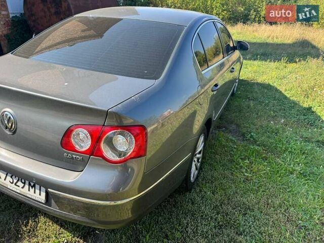 Фольксваген Пассат, об'ємом двигуна 2 л та пробігом 268 тис. км за 6800 $, фото 4 на Automoto.ua
