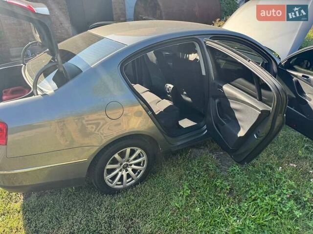 Фольксваген Пассат, об'ємом двигуна 2 л та пробігом 268 тис. км за 6800 $, фото 15 на Automoto.ua