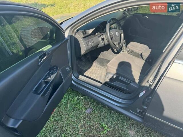Фольксваген Пассат, об'ємом двигуна 2 л та пробігом 268 тис. км за 6800 $, фото 24 на Automoto.ua