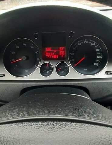Фольксваген Пассат, объемом двигателя 1.8 л и пробегом 259 тыс. км за 6200 $, фото 18 на Automoto.ua