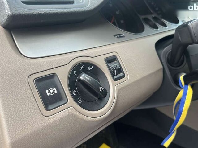 Фольксваген Пассат, объемом двигателя 1.8 л и пробегом 380 тыс. км за 6900 $, фото 9 на Automoto.ua