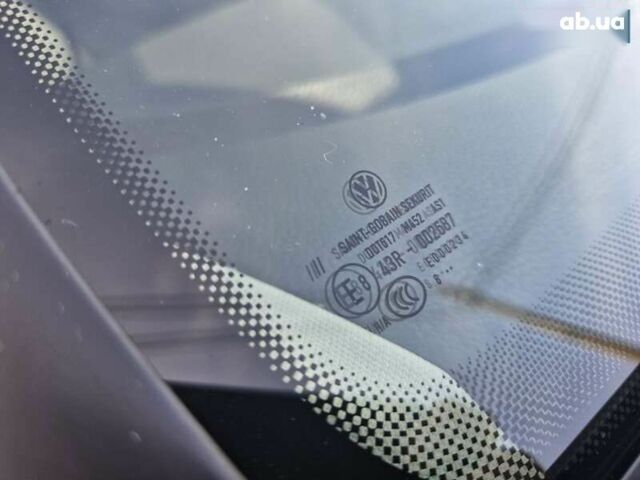 Фольксваген Пассат, об'ємом двигуна 1.8 л та пробігом 243 тис. км за 7299 $, фото 12 на Automoto.ua