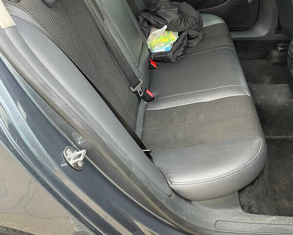 Фольксваген Пассат, об'ємом двигуна 2 л та пробігом 274 тис. км за 6700 $, фото 17 на Automoto.ua