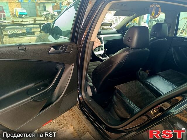 Фольксваген Пассат, объемом двигателя 1.8 л и пробегом 370 тыс. км за 2500 $, фото 12 на Automoto.ua