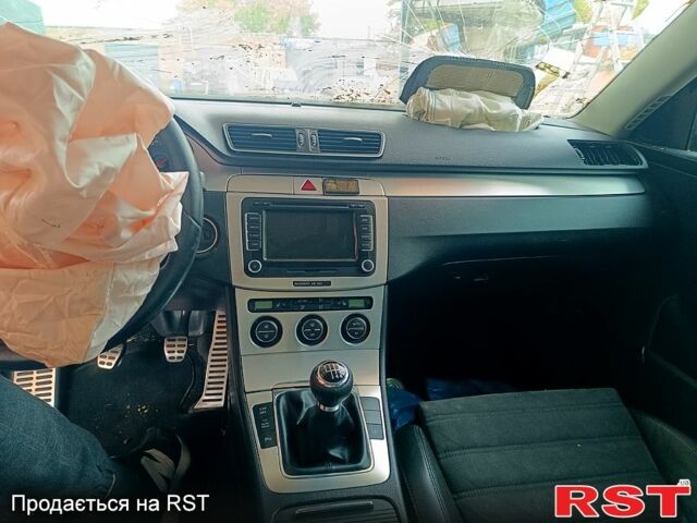 Фольксваген Пассат, объемом двигателя 1.8 л и пробегом 370 тыс. км за 2500 $, фото 10 на Automoto.ua