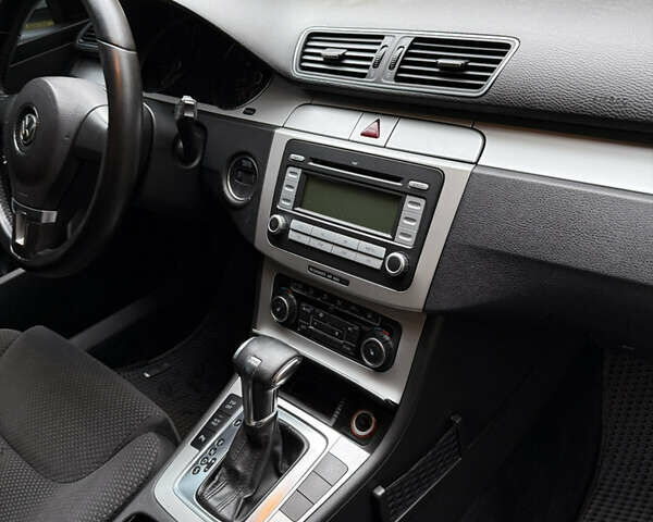 Фольксваген Пассат, об'ємом двигуна 1.8 л та пробігом 307 тис. км за 6900 $, фото 10 на Automoto.ua