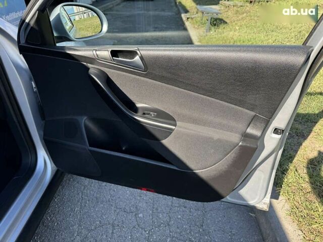 Фольксваген Пассат, объемом двигателя 1.4 л и пробегом 211 тыс. км за 7850 $, фото 25 на Automoto.ua