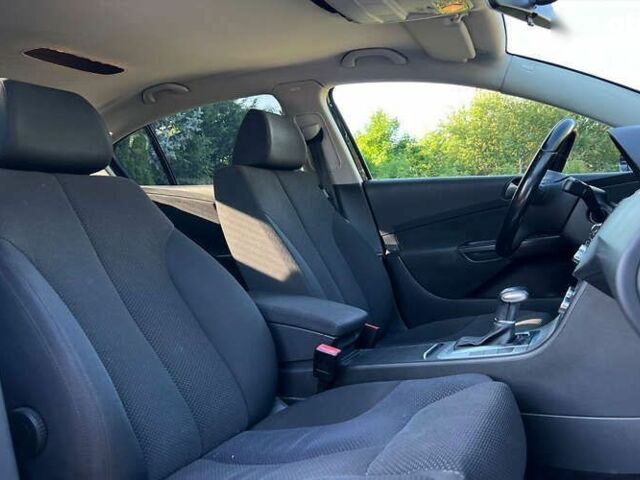 Фольксваген Пассат, объемом двигателя 1.8 л и пробегом 205 тыс. км за 7600 $, фото 8 на Automoto.ua