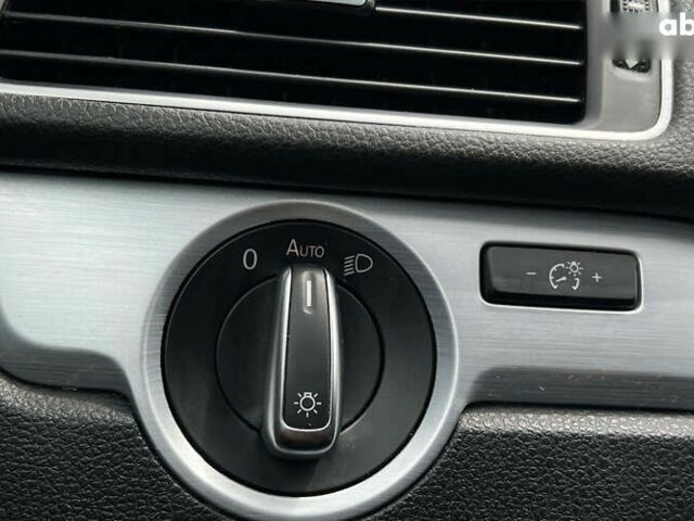 Фольксваген Пассат, объемом двигателя 2.5 л и пробегом 174 тыс. км за 10300 $, фото 17 на Automoto.ua