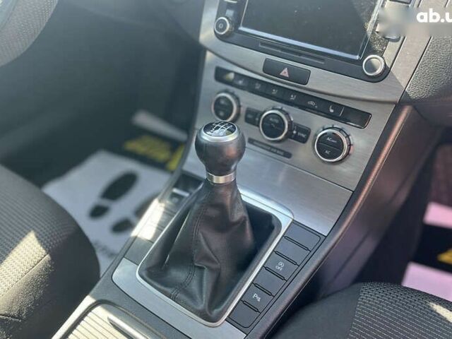 Фольксваген Пассат, объемом двигателя 2 л и пробегом 130 тыс. км за 10000 $, фото 28 на Automoto.ua