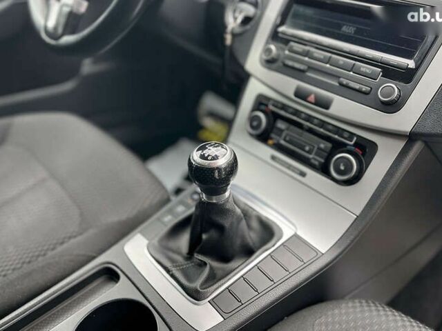 Фольксваген Пассат, объемом двигателя 1.8 л и пробегом 254 тыс. км за 9300 $, фото 25 на Automoto.ua