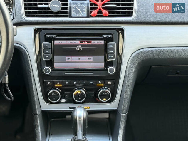 Фольксваген Пассат, объемом двигателя 2.5 л и пробегом 256 тыс. км за 9500 $, фото 7 на Automoto.ua