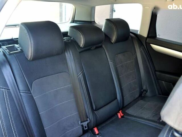 Фольксваген Пассат, об'ємом двигуна 1.6 л та пробігом 256 тис. км за 8200 $, фото 21 на Automoto.ua