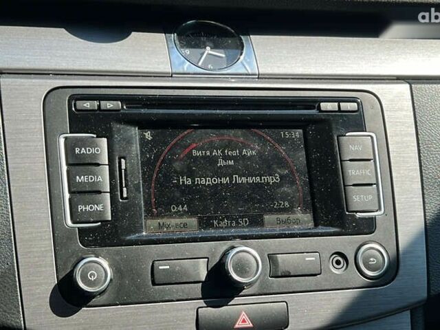 Фольксваген Пассат, об'ємом двигуна 1.6 л та пробігом 243 тис. км за 10500 $, фото 12 на Automoto.ua