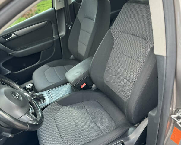 Фольксваген Пассат, объемом двигателя 1.8 л и пробегом 182 тыс. км за 9200 $, фото 13 на Automoto.ua