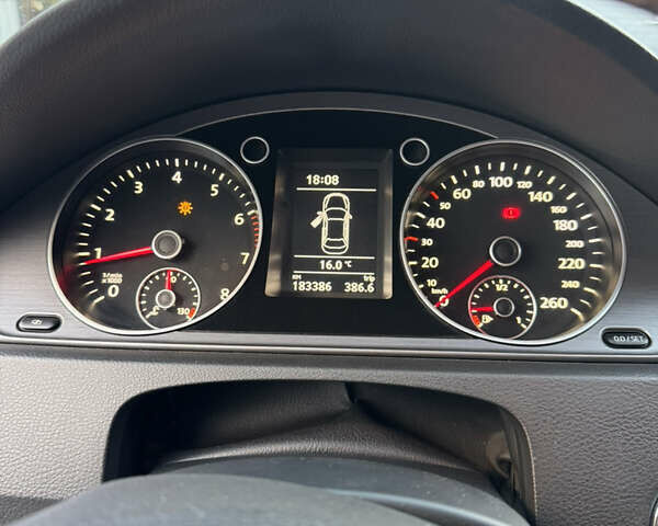 Фольксваген Пассат, объемом двигателя 1.8 л и пробегом 182 тыс. км за 9200 $, фото 6 на Automoto.ua