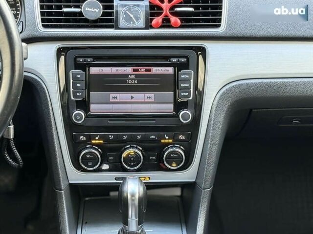 Фольксваген Пассат, объемом двигателя 2.5 л и пробегом 256 тыс. км за 9200 $, фото 7 на Automoto.ua